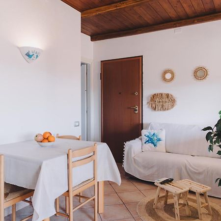 Cactus Mare Apartment Golfo Aranci Exteriör bild