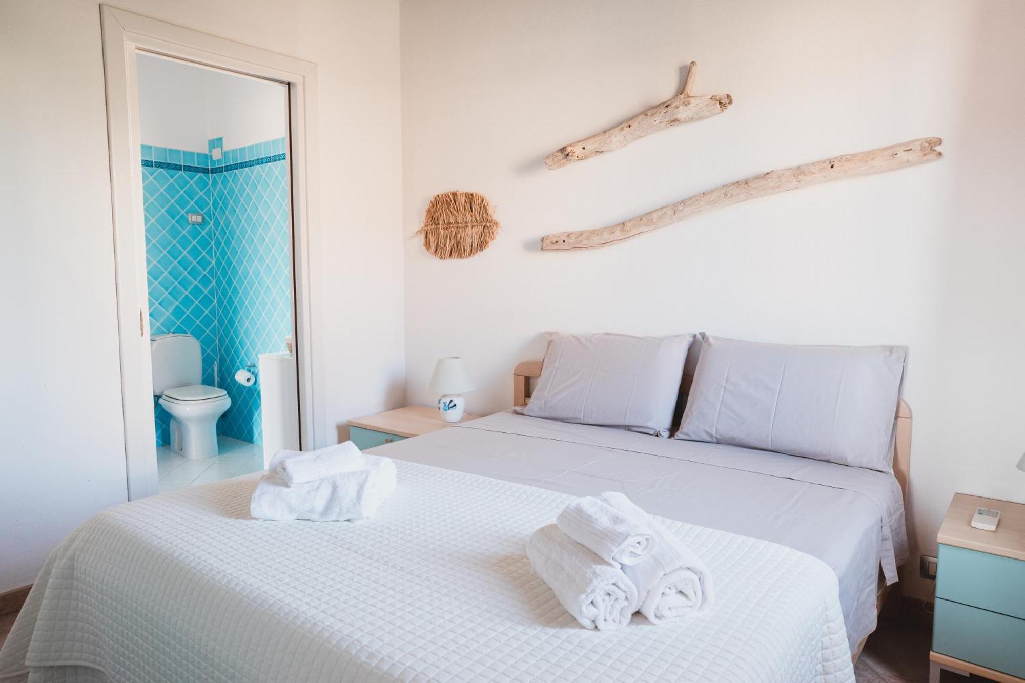 Cactus Mare Apartment Golfo Aranci Exteriör bild